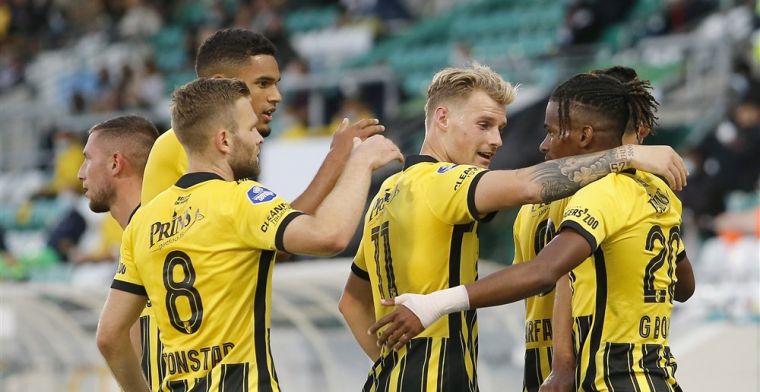 'Gênant' Vitesse wordt gefileerd: 'Onbegrijpelijk dat je het zo ver laat komen'
