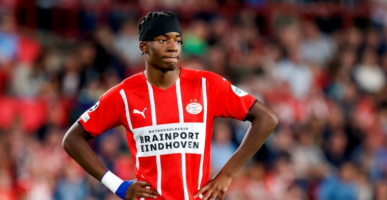 PSV verrast en weet Madueke te overtuigen: 'Don't worry, guys'