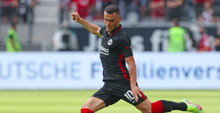 'Eintracht Frankfurt geeft bewust verkeerd mailadres om Kostic-deal te dwarsbomen'