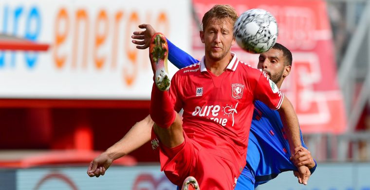 FC Twente via Pröpper langs FC Utrecht door wondergoal in blessuretijd