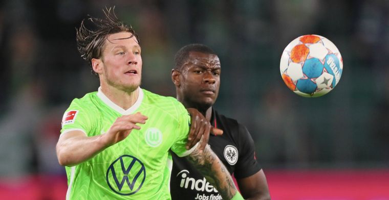 Van Bommel verliest koppositie met Wolfsburg na hoofdrollen Weghorst en Lammers