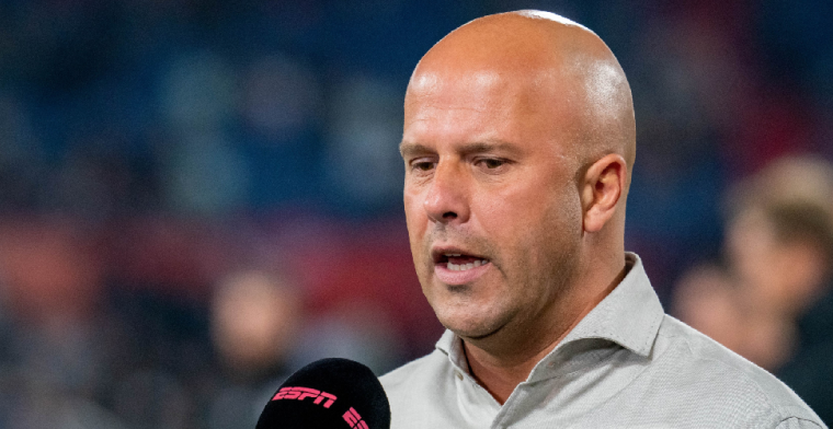 Feyenoord-trainer Slot komt vrijdag met nieuwe update over Reiss Nelson