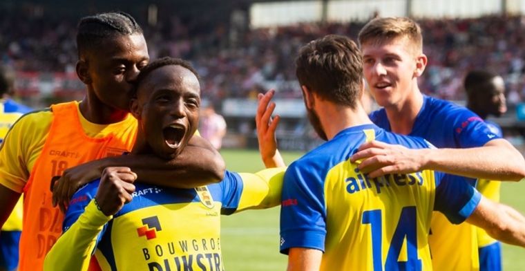 Janssen kent 'Parel van het linkerrijtje' nog van Vitesse: 'Had heel veel moeite'