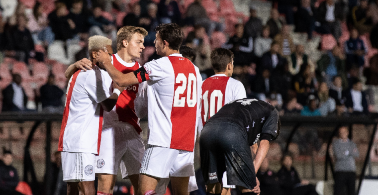 Ünüvar en Danilo Pereira blinken uit bij flitsend Jong Ajax