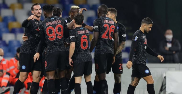 Napoli blijft ongeslagen in Serie A en neemt koppositie weer over van Milan