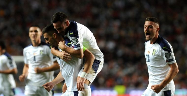 Tadic dompelt Portugal in rouw: goal en assist leiden Servië naar het WK