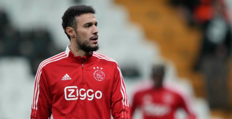 Ajax moet 'buidel trekken voor Mazraoui': 'Hij loopt na dit seizoen gratis weg'