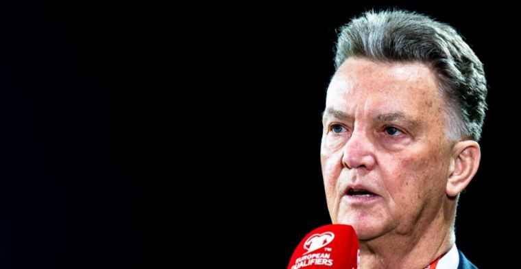 Van Gaal maakt 'WK-formatie' Oranje bekend: 'Dat is de fout die ik in 2014 maakte'