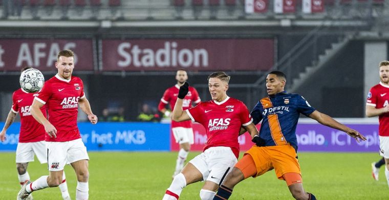 AZ wint geflatteerd en drukt geplaagd Willem II verder in de zorgen