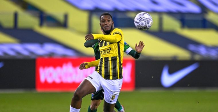 'Arnesen informeert en wil Bazoer in januari naar Feyenoord halen'