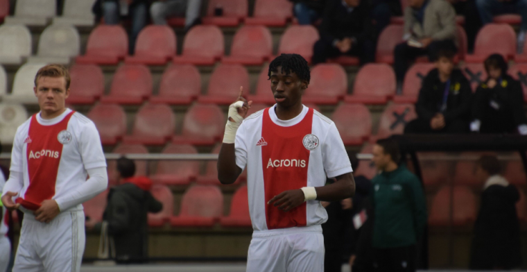 Weer Ajax-talent op weg naar het buitenland: zo is het zijn voorgangers vergaan