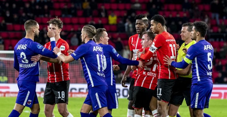 Dramatische keeperswissel voor PSV: Mvogo leidt nederlaag in tegen AZ