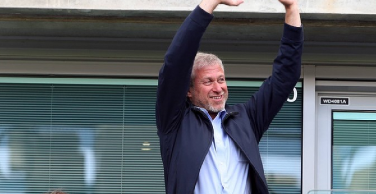 Update: 'Chelsea-eigenaar Abramovich ontvangt aanbiedingen uit Zwitserland en VS'