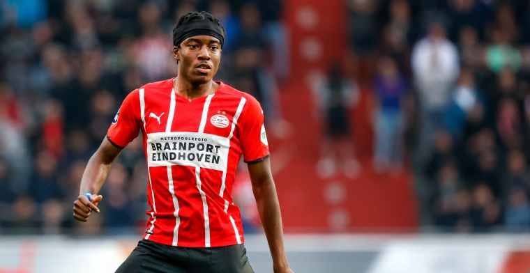 Madueke is eerlijk bij PSV: 'Af en toe wel frustrerend, heb er geen invloed op'