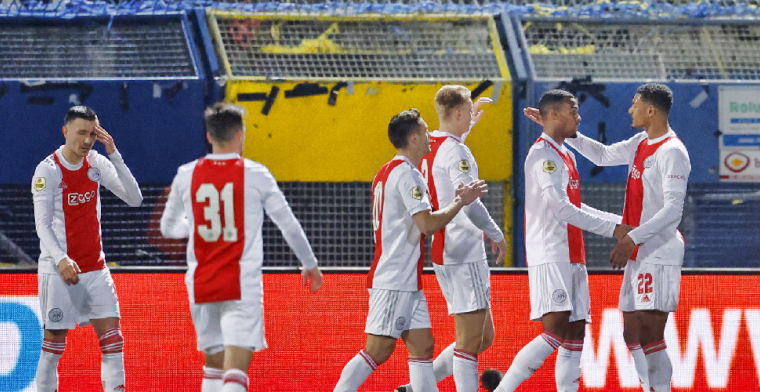 'Lucky' Ajax geeft weer voorsprong weg, maar wint weer in blessuretijd