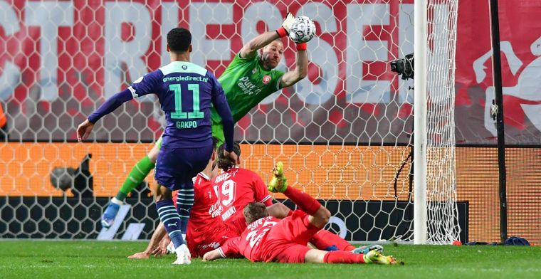 PSV maakt 3-0 achterstand goed in Enschede, maar geeft alsnog terrein prijs