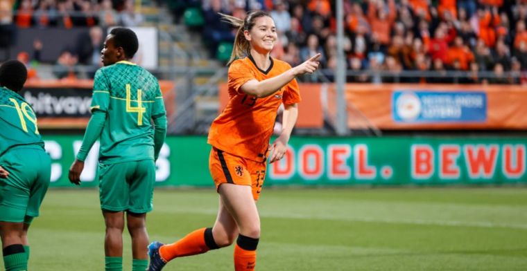 Twee interlands, twee goals: veelbesproken Egurrola pakt hoofdrol bij Leeuwinnen