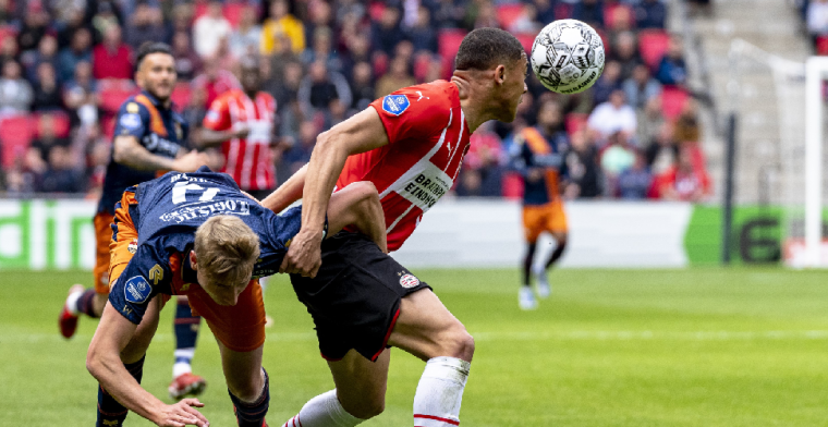 Volgende blessure voor PSV: Vinícius raakt ogenschijnlijk zwaargeblesseerd