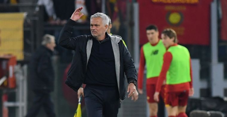 Mourinho om de oren geslagen: 'Meer bezig met ons dan met falen eigen team'