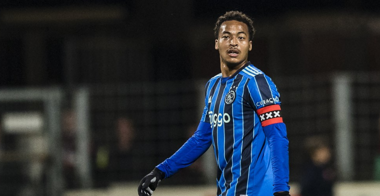 Heitinga zorgt voor bewondering bij Ajax: 'Hij weet precies wat we nodig hebben'