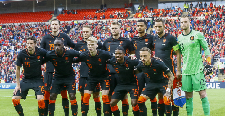 Pover Nederlands elftal ontsnapt in blessuretijd dankzij Weghorst 