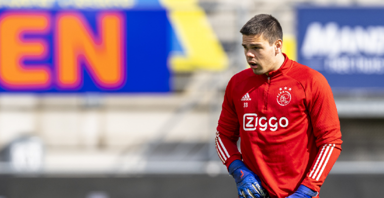 Ajax heeft keepersnieuws en verkoopt doelman Kotarski na uitleenbeurt definitief