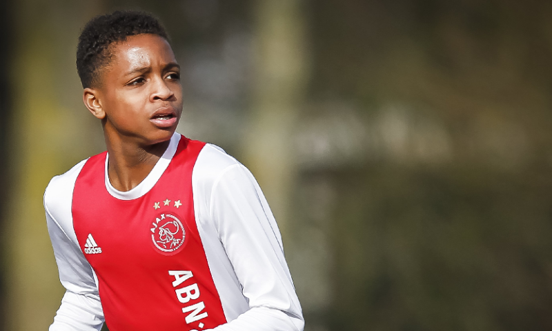Bij Ajax vertrokken buitenspeler (18) maakt overstap naar Eintracht Frankfurt