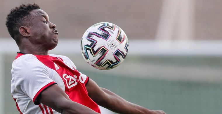 'Ajax geeft vergeten aanvaller nieuwe kans na activering werkvergunning'