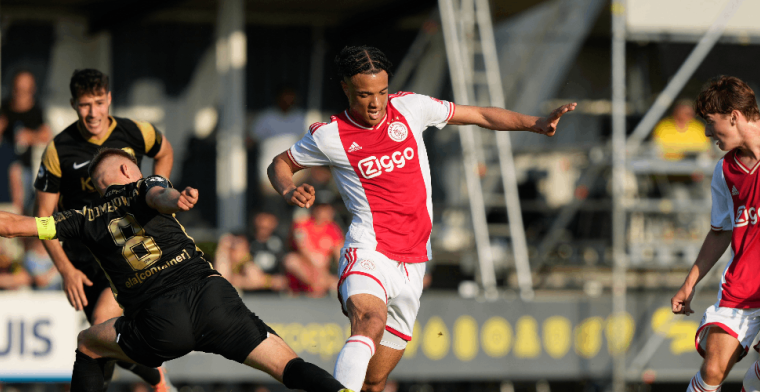 Update: Ajax ziet transfervrije spits (19) definitief in Venetië tekenen