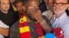 Prachtig: Umtiti is verlost van Barça en laat tranen vloeien bij aankomst