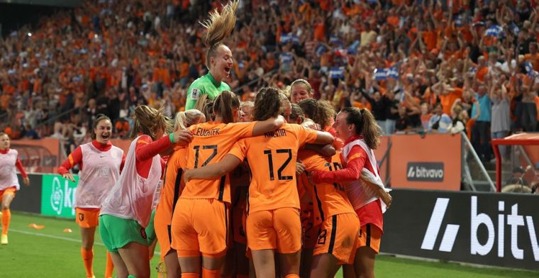 Oranje Leeuwinnen naar WK na sensationele ontknoping in Utrecht