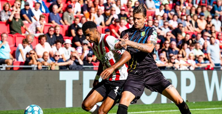 Gözübüyük gefileerd na penaltymoment bij PSV: 'Dit is een regelrechte schande'