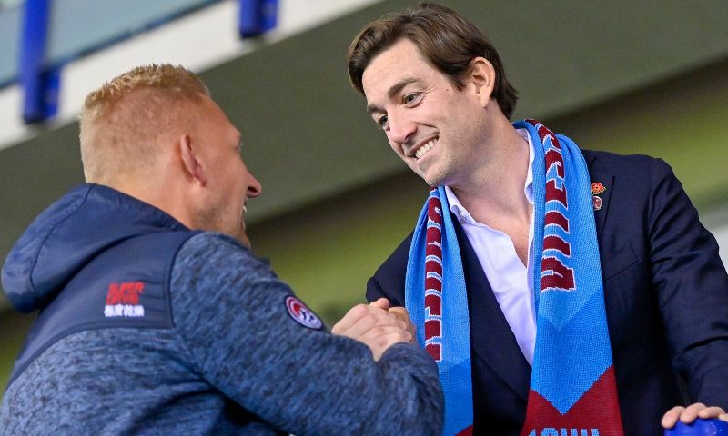 Nieuwe eigenaar nodigt Vitesse-supporters uit bij Belgische derdeklasser