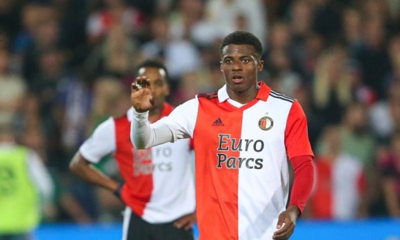 Slot 'triggert' Dilrosun bij Feyenoord: 'Ik vind ook wel dat dat beter kan'