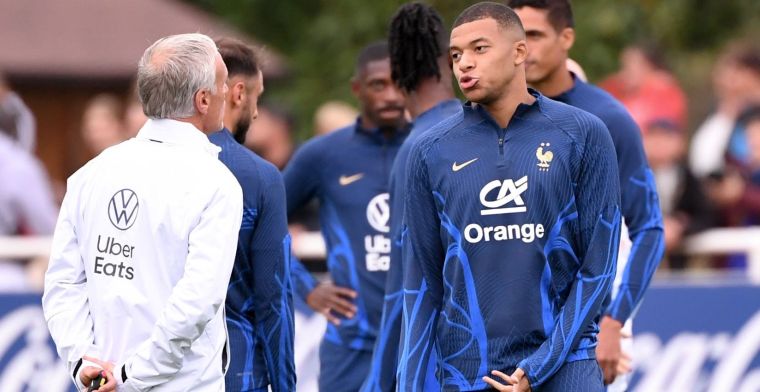 Deschamps wil dat PSG Mbappé meer rust geeft, maar laat hem zelf constant spelen