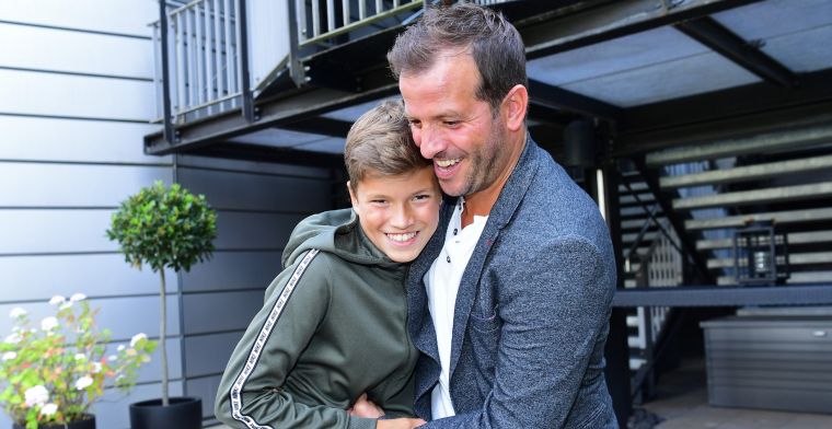 KNVB heeft talentvolle Van der Vaart (16) op de korrel: 'Heel trots op hem'