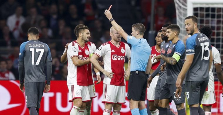 Verbazing om ongekende oorwassing Ajax: 'Arena hoort op ovatie te trakteren'