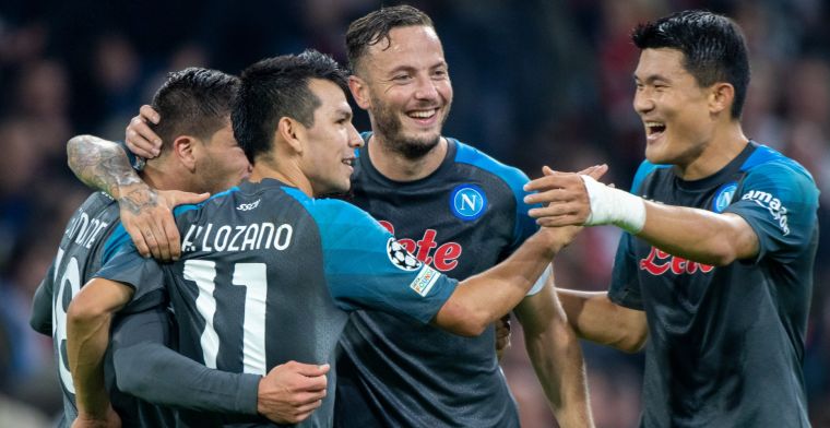 Ajax heeft geen trek in Napoli-shirts en zorgt voor 'zeer onsportieve' beelden