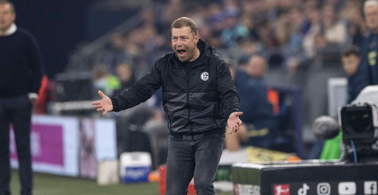 Schalke 04 heeft genoeg gezien en stuurt trainer de laan uit na debacle in beker 