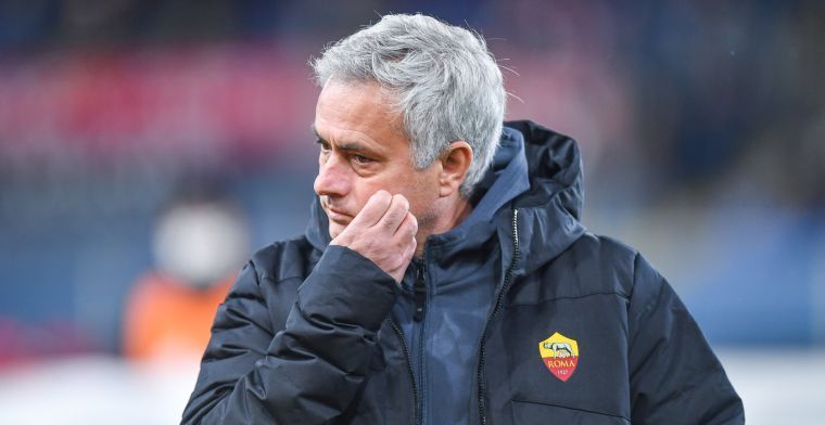 Mourinho fileert Karsdorp: 'Gezegd dat hij in januari een nieuwe club mag zoeken'