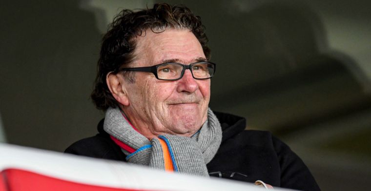 Van Hanegem laakt PSV: 'Bizarre bal, maar het moet allemaal wel gezellig blijven'