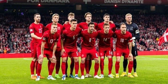 Denemarken blijft steken op gelijkspel en moet flink aan de bak in Groep D