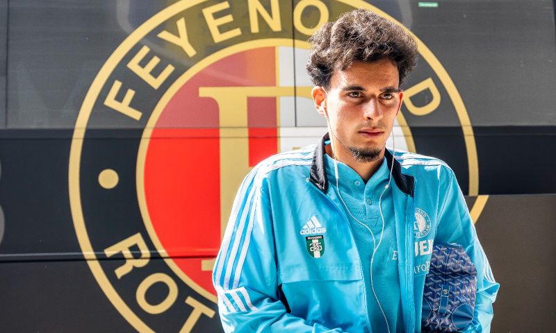'Zomerse aankoop Feyenoord wil minuten maken en dient verzoek tot verhuur in'