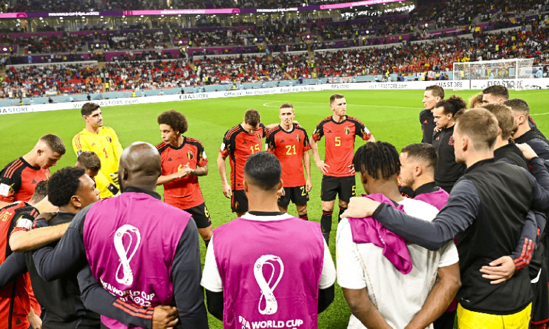 Eredivisie nieuws: België krijgt levensgrote kansen, maar redt het niet: Lukaku dé schlemiel