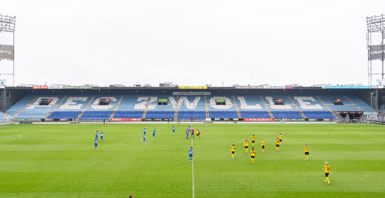 'Bizarre' wending bij oefenduel PEC Zwolle: scheids loopt van het veld