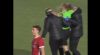 Vierde official moet plots fluiten na blessure van Smit bij Jong AZ - Jong PSV