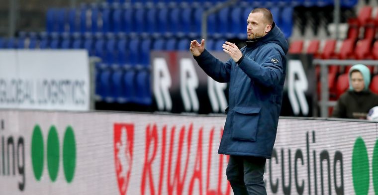 Heitinga pissig: 'Er heerst hier een topsportcultuur, je bent werknemer van Ajax'