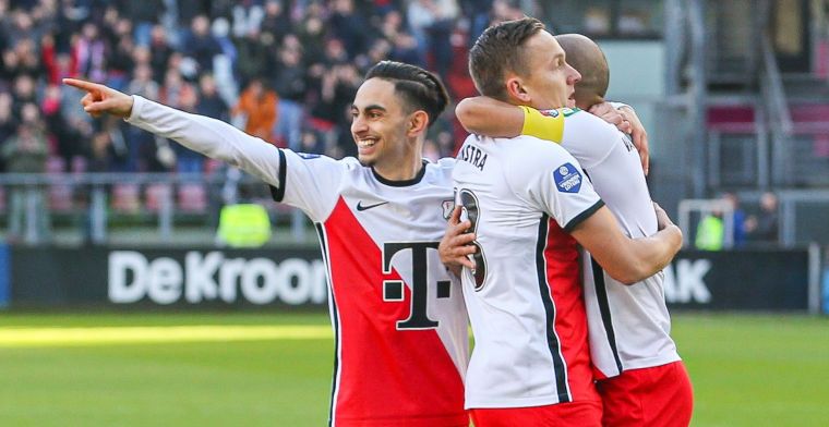 Feyenoord glijdt uit bij FC Utrecht, maar blijft wel koploper