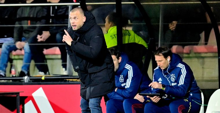 AD: Ajax schuift Heitinga naar voren als interim-trainer na Schreuder-ontslag
