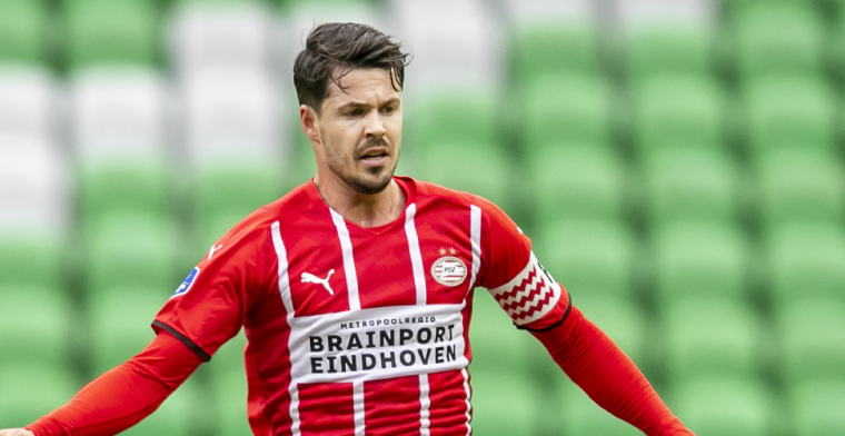 'Klok tikt door: Vitesse en PSV nog in volle onderhandeling voor Van Ginkel'